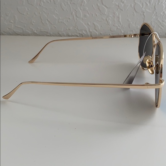 SUNGLASSES - Picture 2 of 7